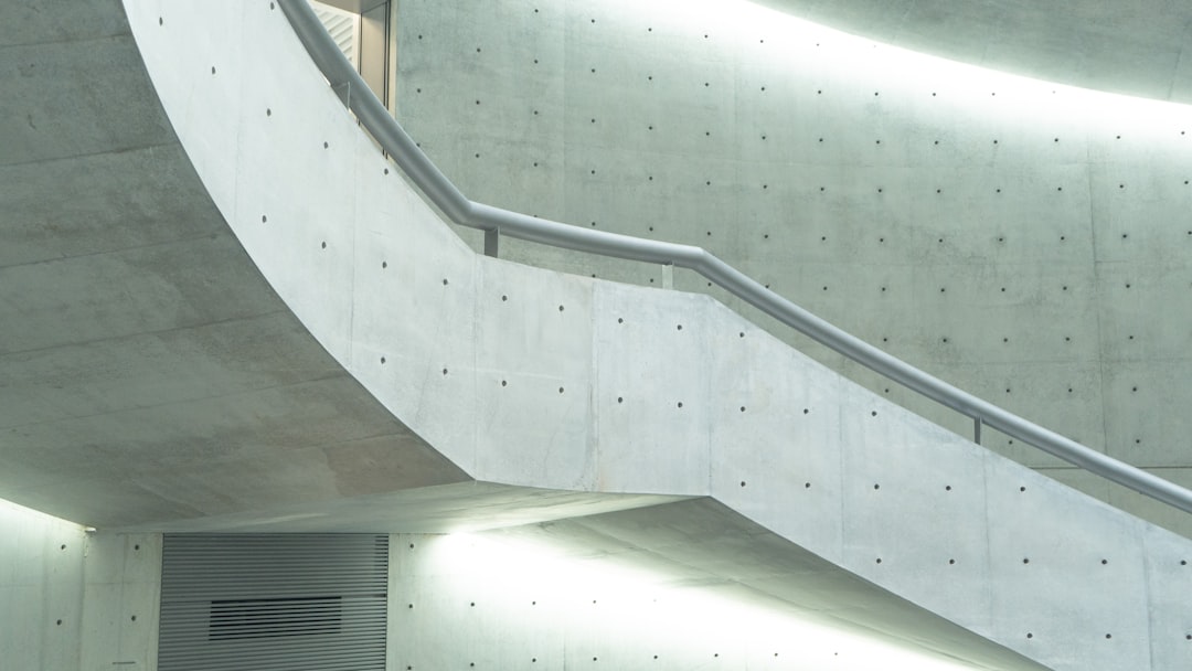 Trap led verlichting met sensor zorgt voor veiligheid en sfeer in huis