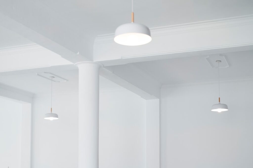 Waarom led verlichting het systeemplafond een grote upgrade geeft