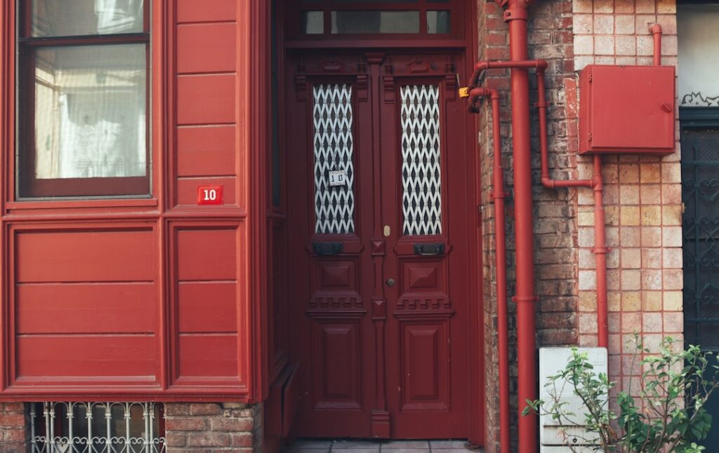 Buitenverlichting voordeur geeft sfeer en veiligheid aan je huis