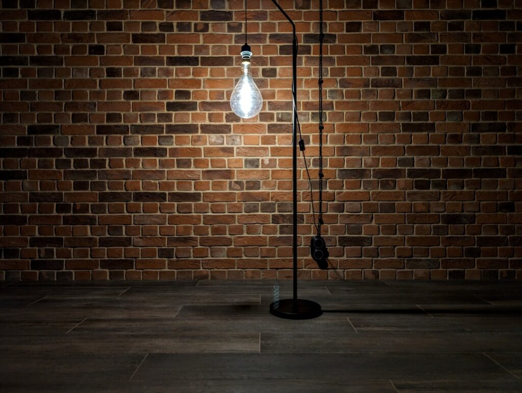 De juiste lamp voor in de hal maakt je huis welkom en veilig