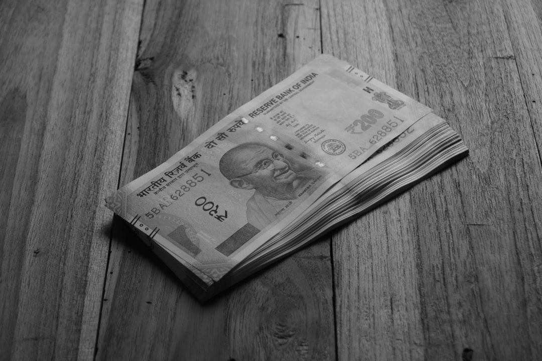 De financiële wereld van Johan Derksen: hoe het vermogen van een bekende Nederlander groeit
